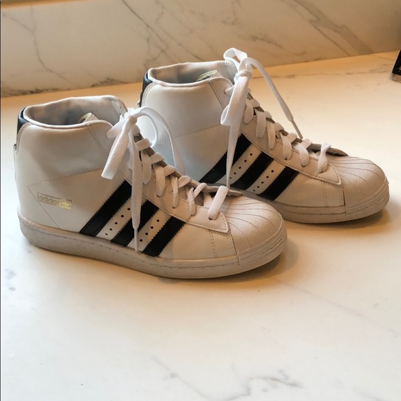 adidas superstar heel